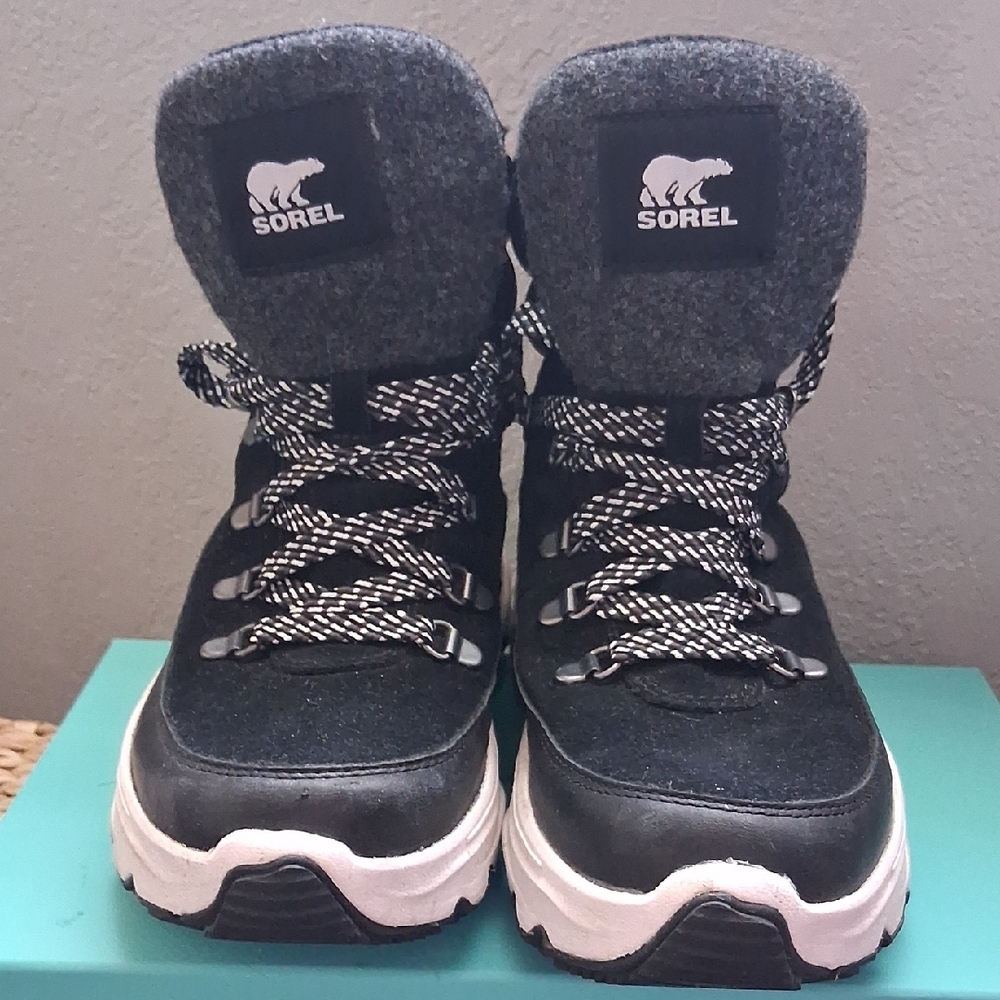 Sorel Black and Gray Snow Boots - Picture 9 of 10